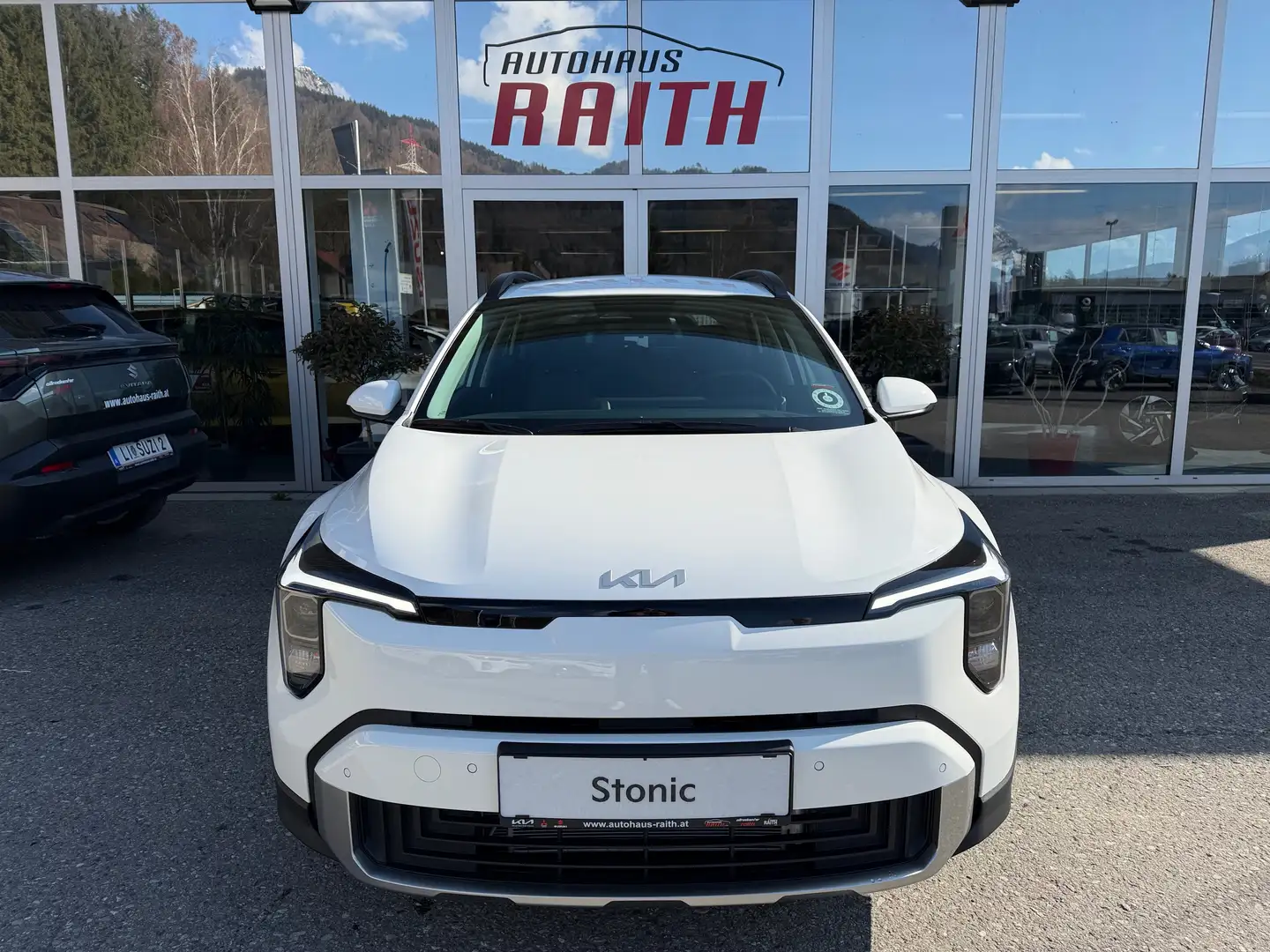Kia Stonic Stonic 1,0 TGDI GPF Titan isg Weiß - 2