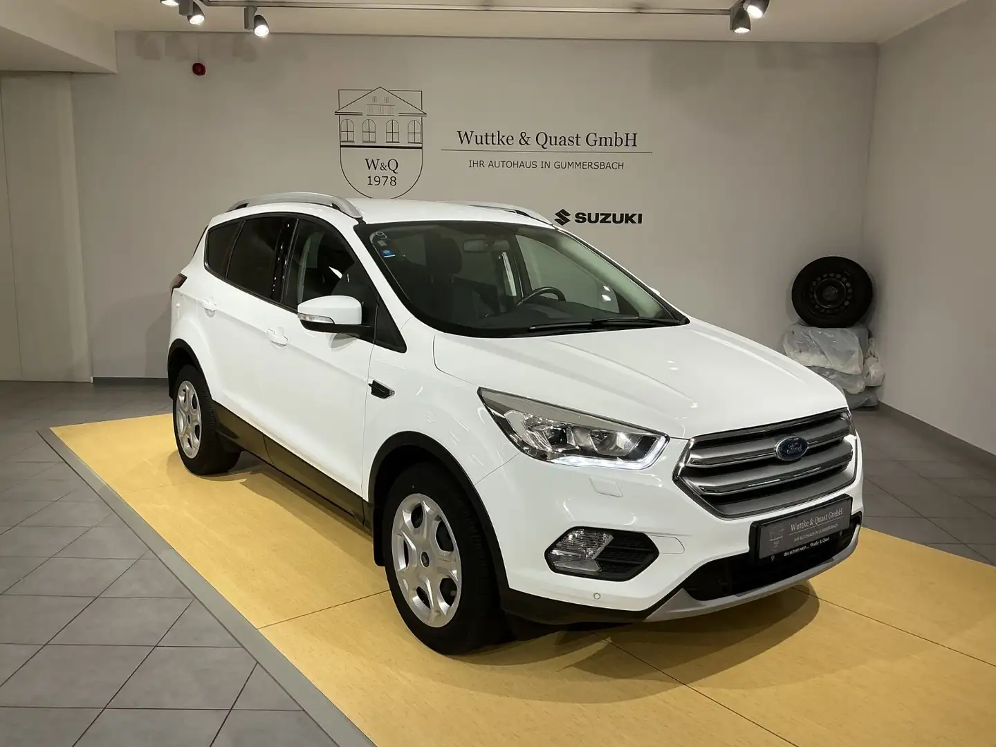 Ford Kuga Trend *SHZ*LHZ*Bluetooth*8Fach-Bereift*AHK* Weiß - 1