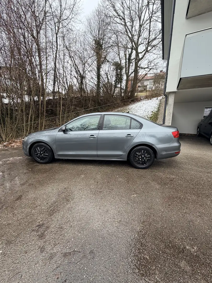 Volkswagen Jetta Comfortline 1,6 TDI DPF - 2