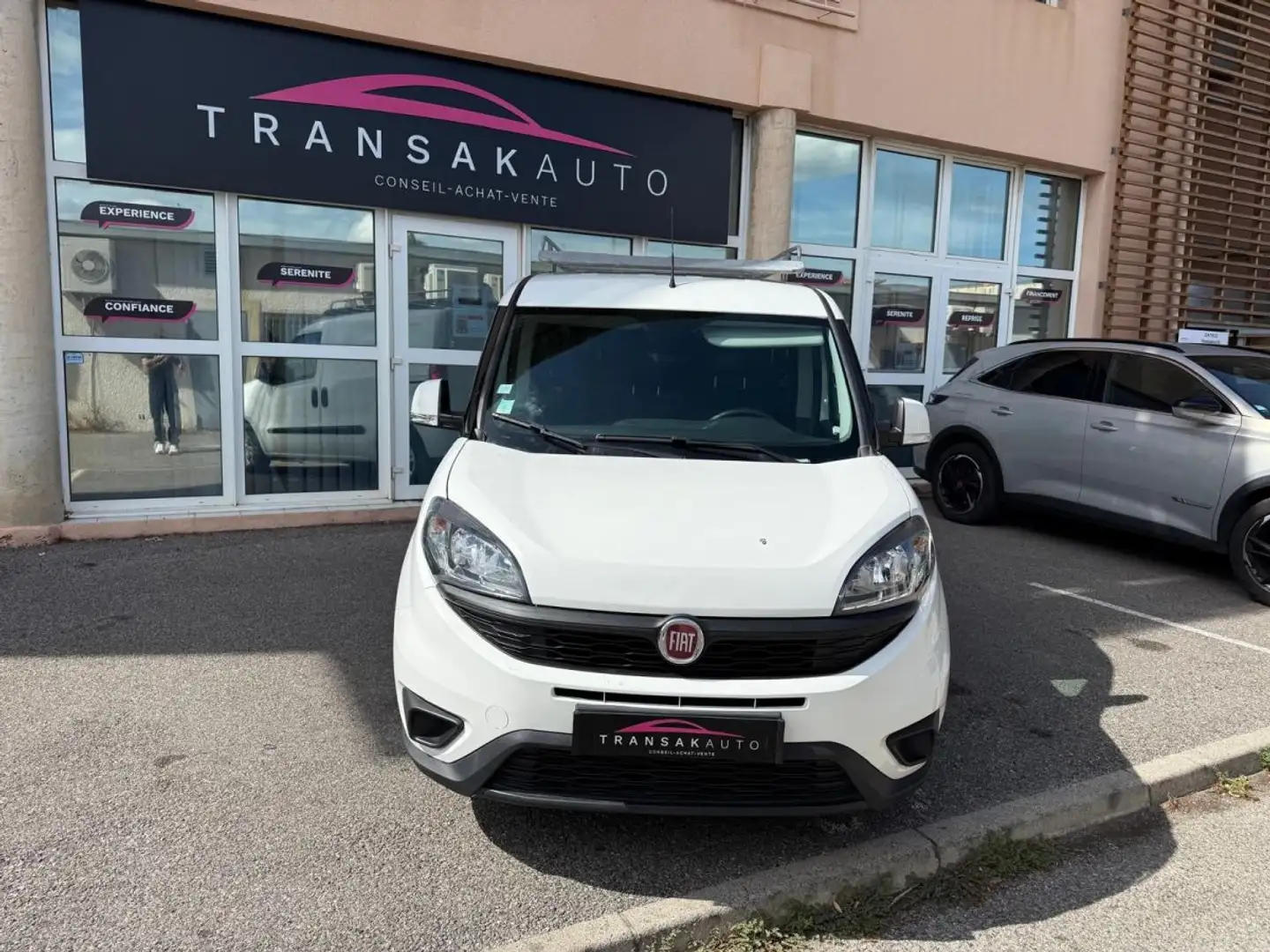 Fiat Doblo Cargo III Fourgon Phase 2 1.3 MJTD 16V 95 cv Fourgon court Wit - 2