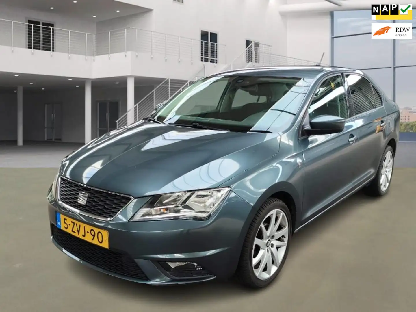 SEAT Toledo 1.2 TSI Style Business|navi|psensor|airco|cruise|b Grijs - 1
