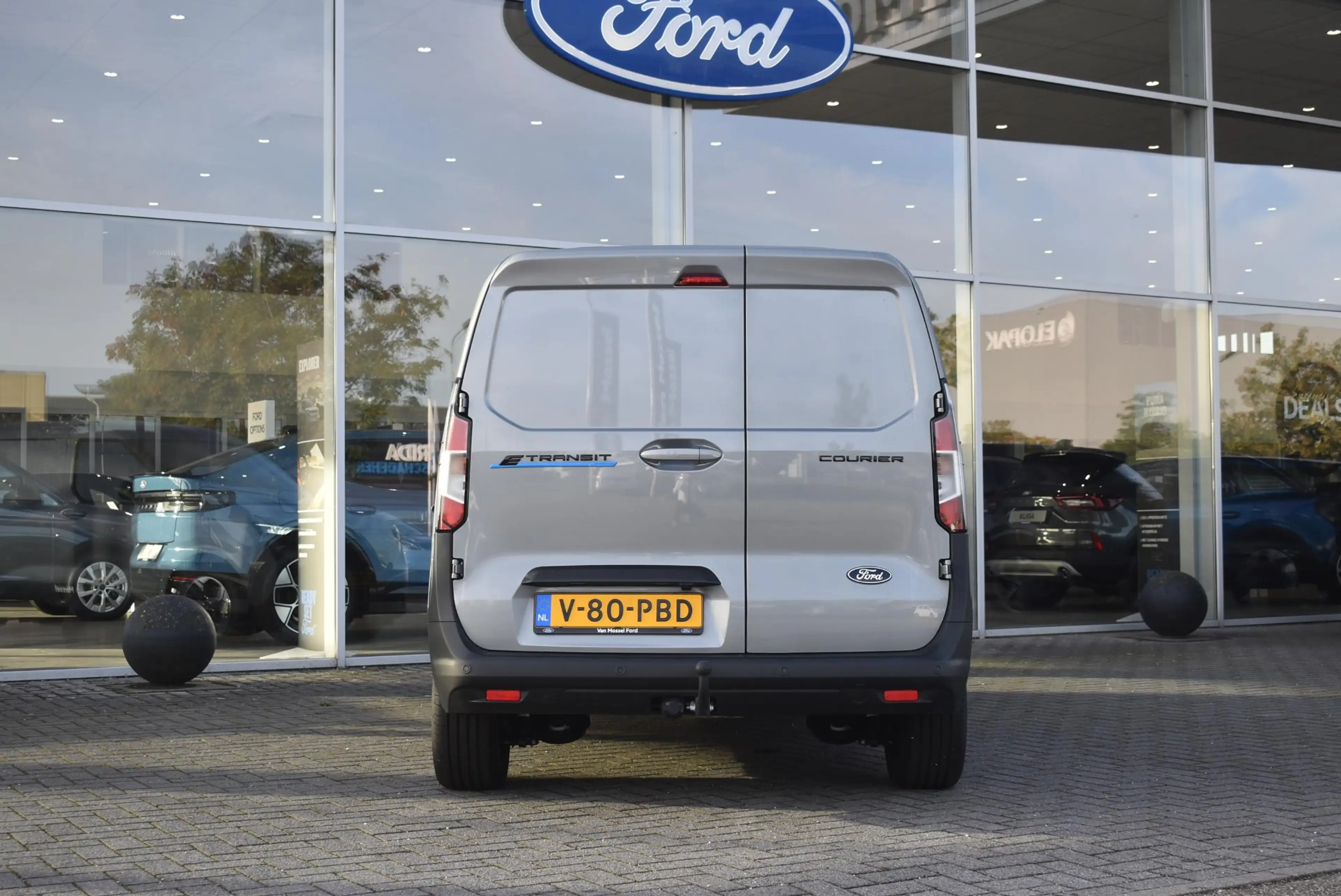 Ford Transit Courier E-Transit Limited 44 kWh | Climate Control | Adapt — photo 6