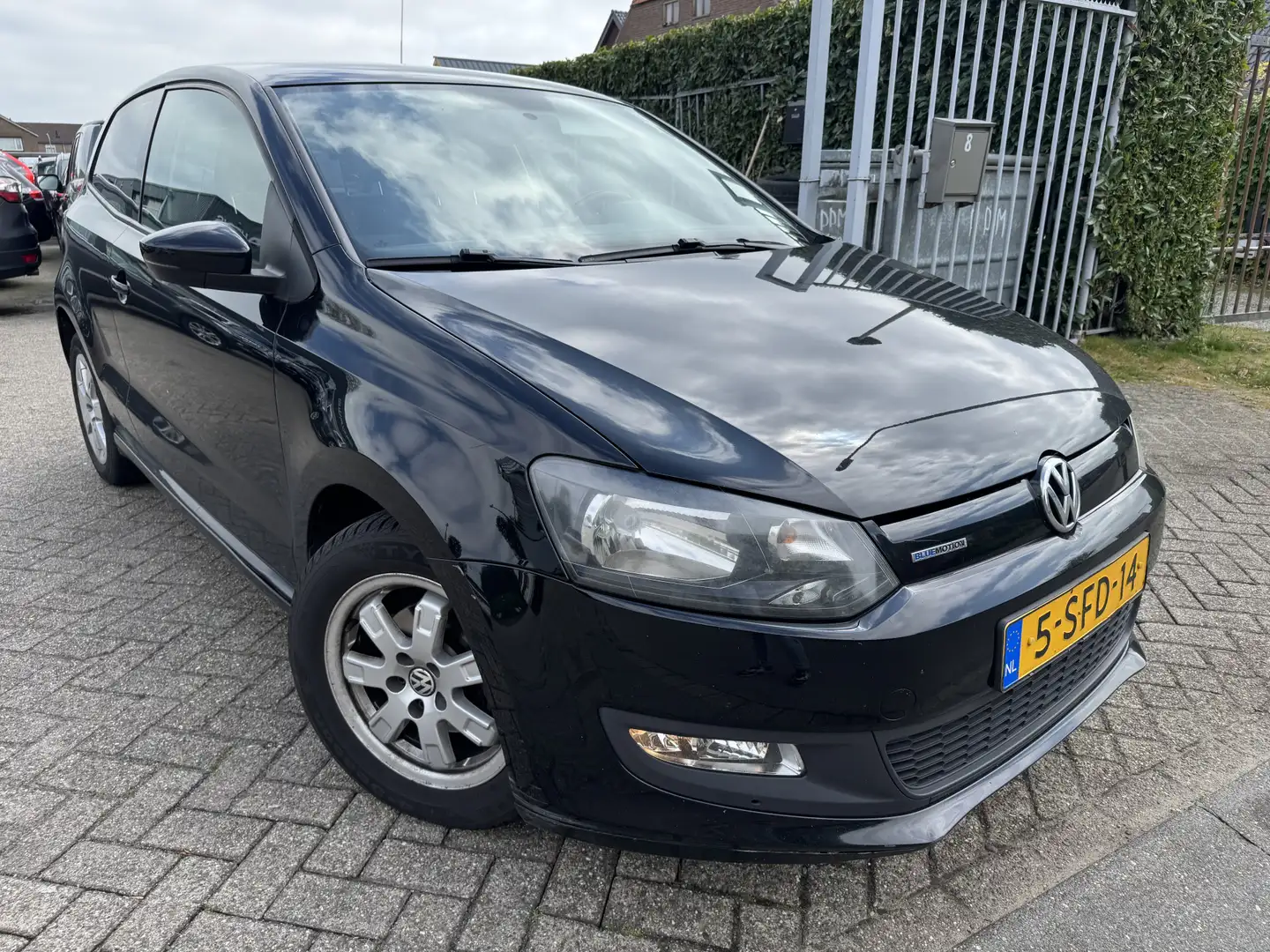 Volkswagen Polo 1.2 TDI BlueMotion Zwart - 2