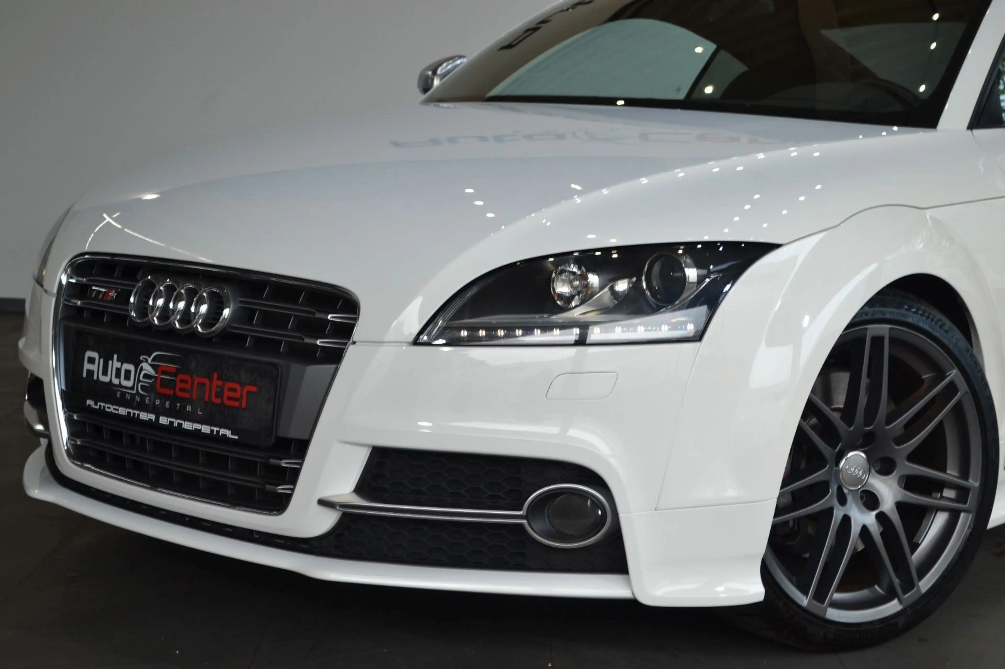 Audi TTS Coupe quattro*KAM*NAVI*SHZ*CARPLAY*PDC — photo 6