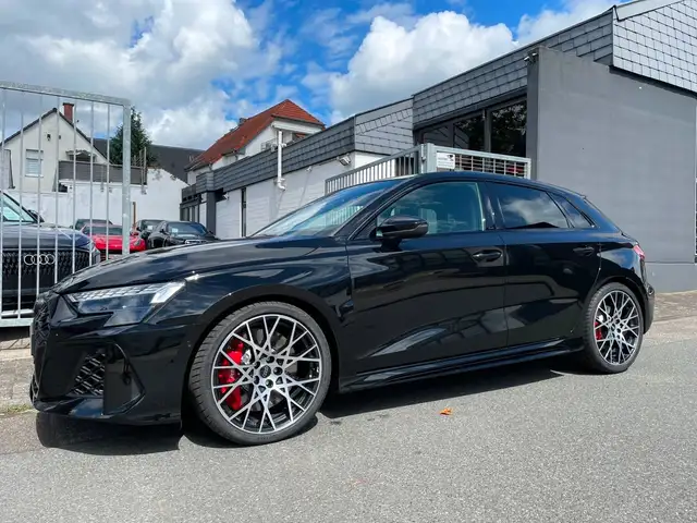 Audi RS3 Sportback |RS-Schalensitze|ACC|SONOS|HUD|19"
