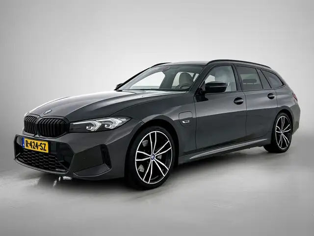 BMW 320 3-serie Touring 320e | Trekhaak | M sportpakket |