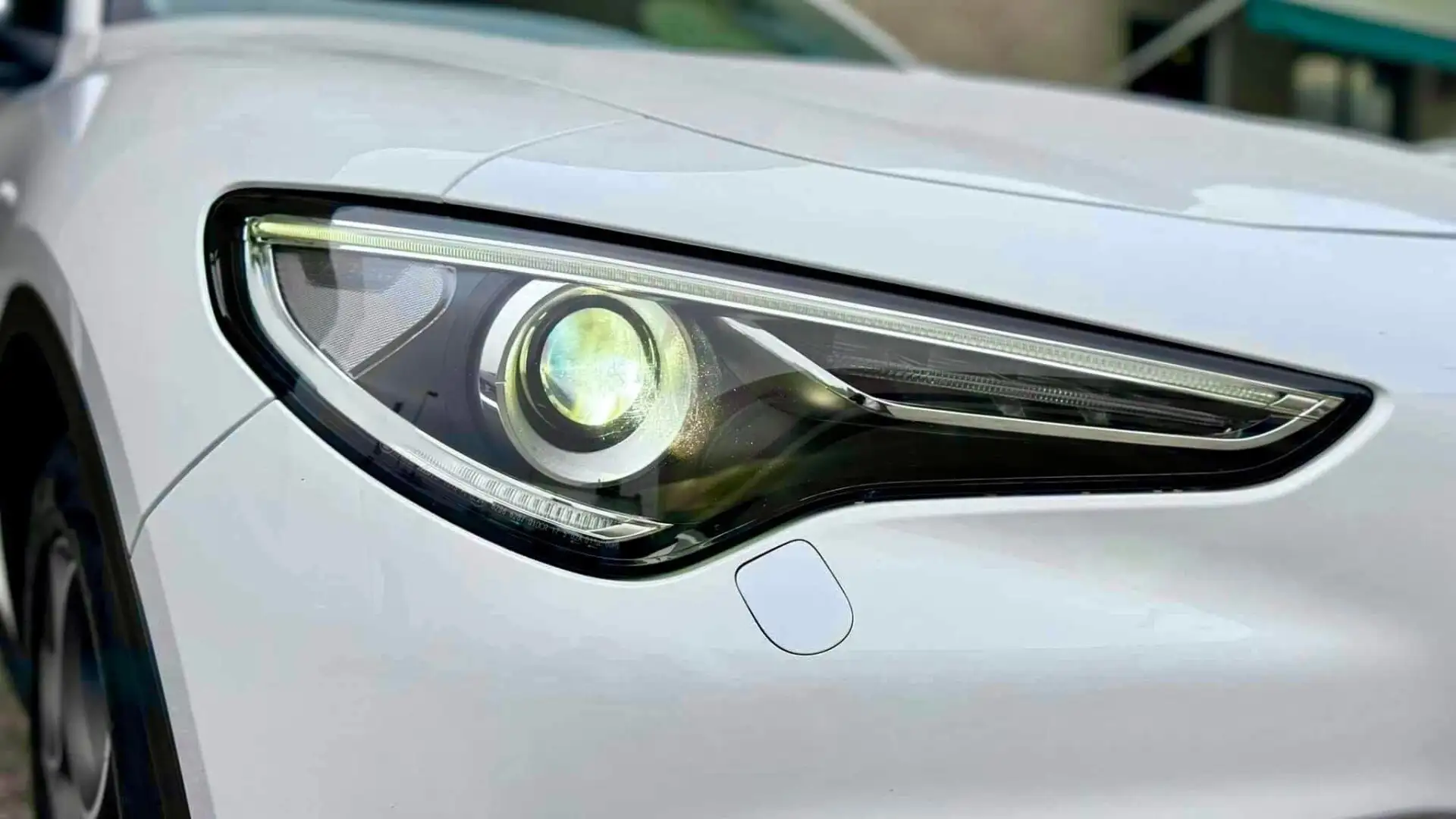 Alfa Romeo Stelvio 2.2 Turbodiesel 190 CV AT8 RWD Executive Bianco - 2