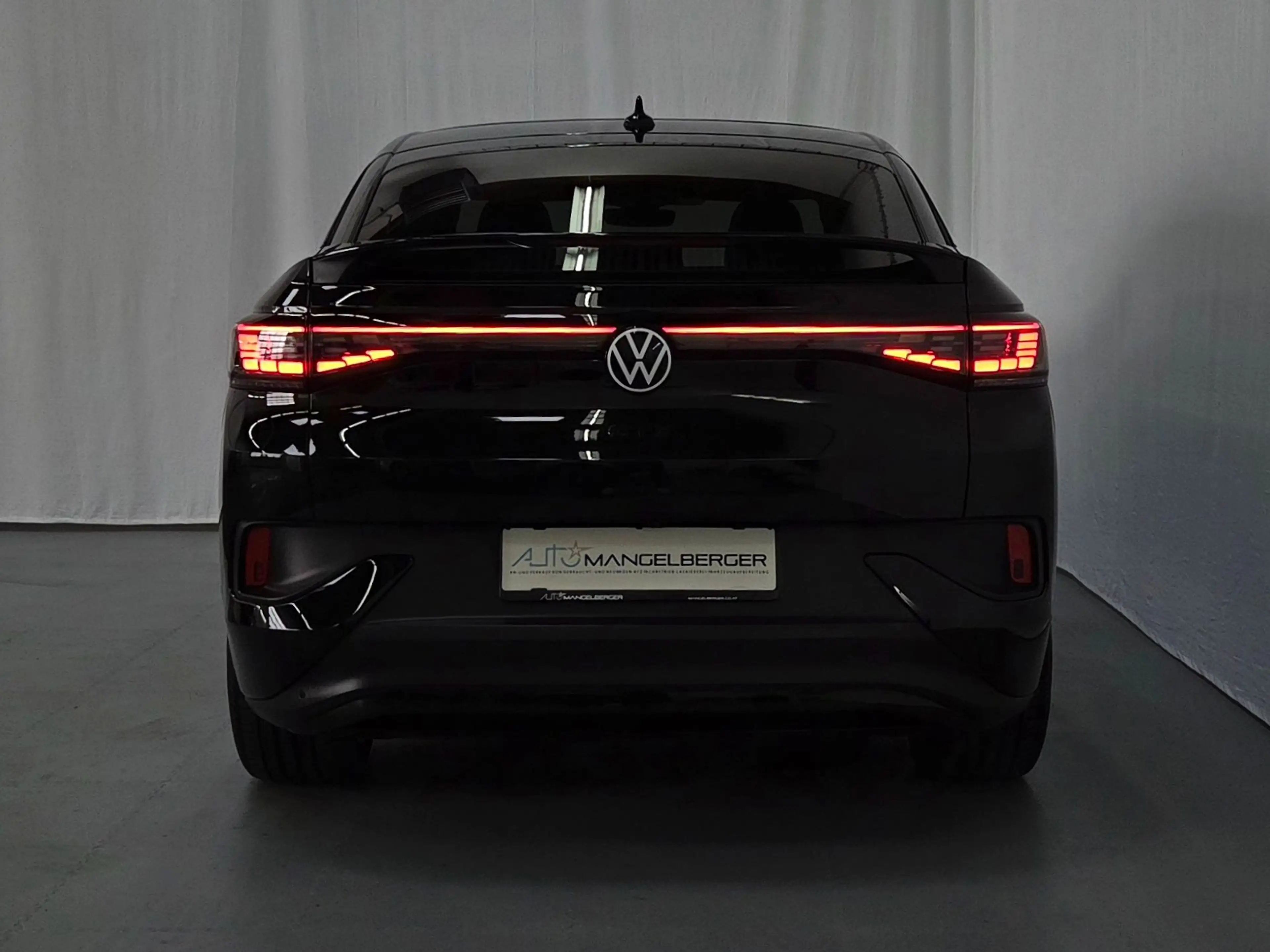 Volkswagen ID.5 GTX 77kWh 4Motion * Sportpaket Matrix PANO* — photo 8