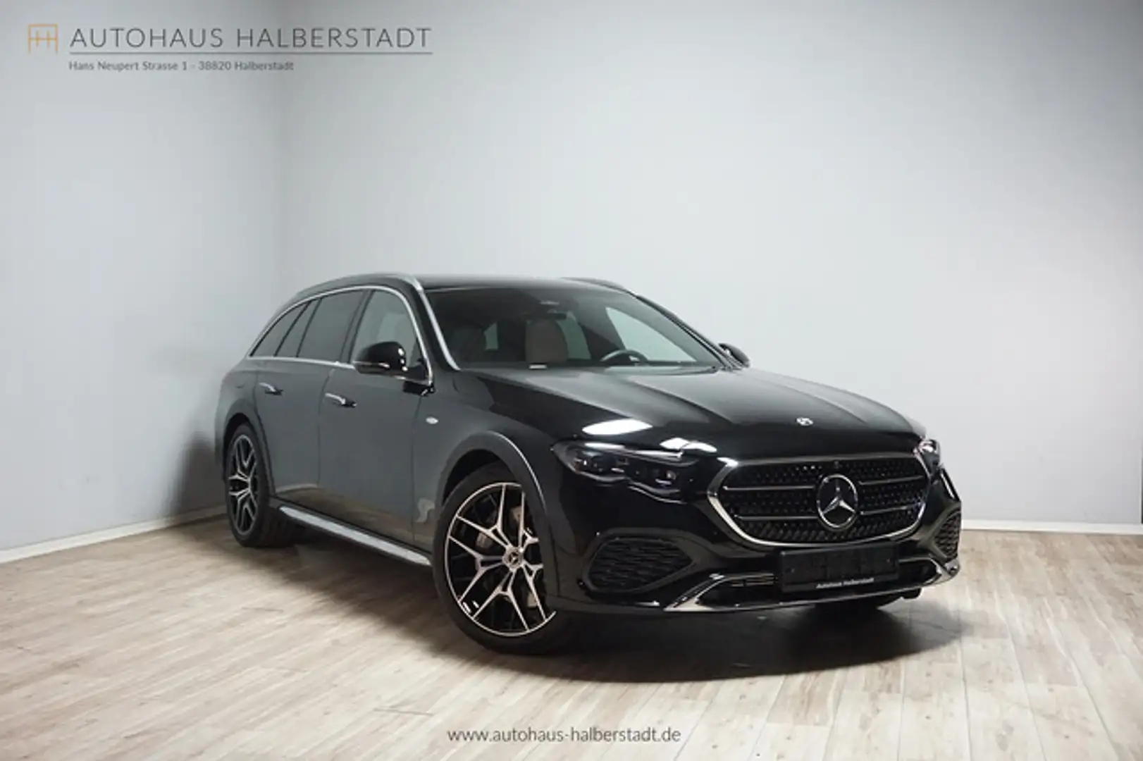 Mercedes-Benz E 300 de All-Terrain 4Matic Superscreen/Pano/AHK Schwarz - 1