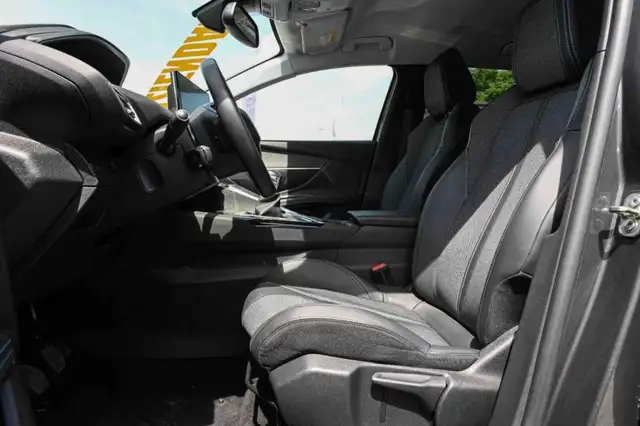 Peugeot 3008 view 11
