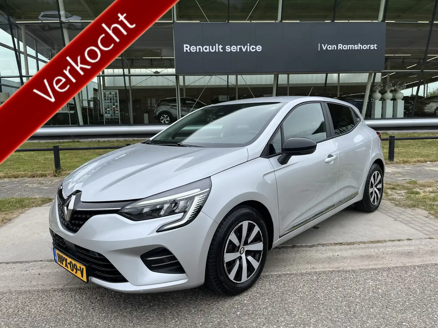 Renault Clio 1.6 E-Tech Hybrid 145 / Automaat / Apple Carplay - Gris - 1