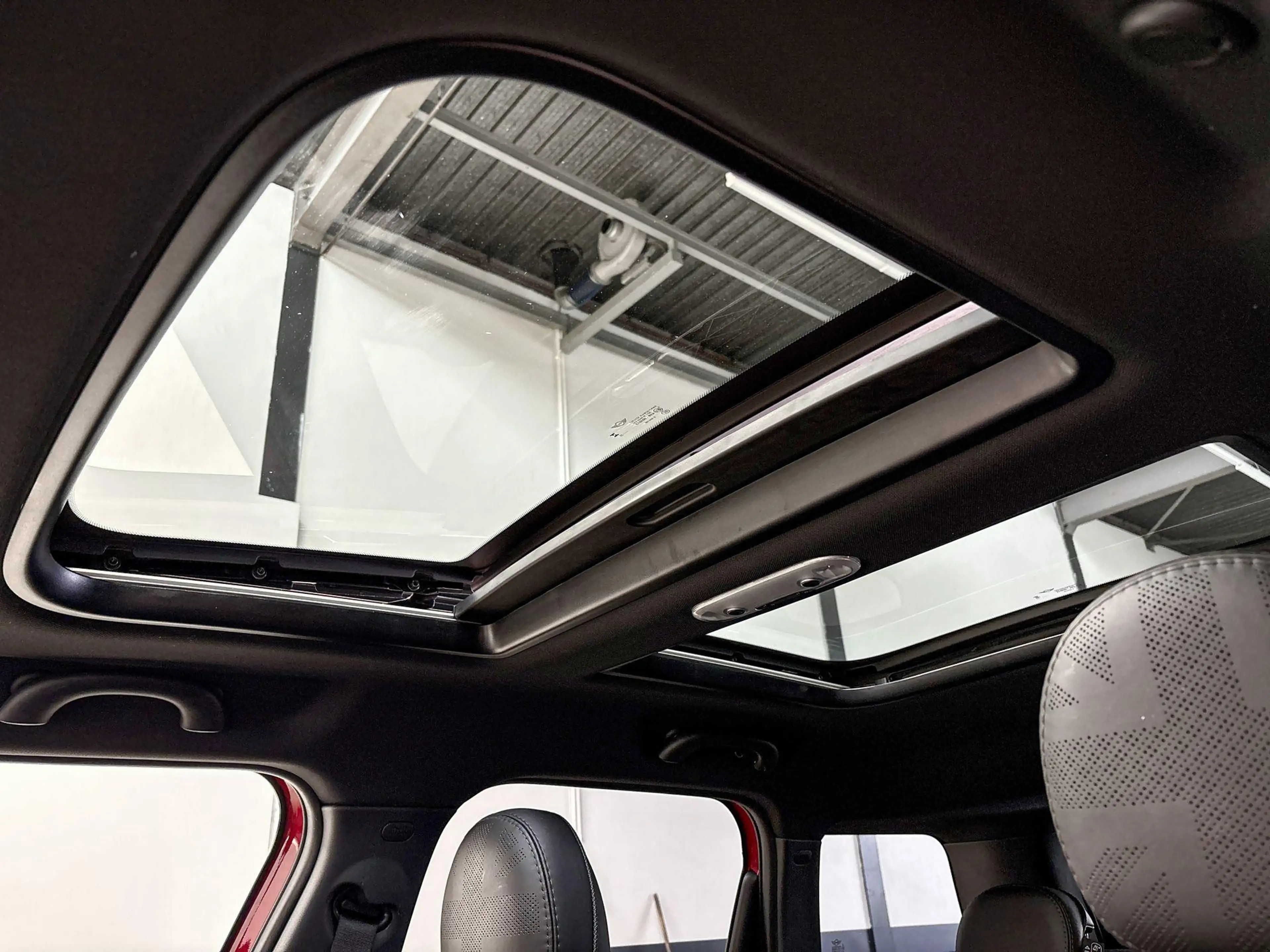 MINI Cooper SE Countryman ALL4 John Cooper Works Essence Pack - Verwacht: Se — photo 10
