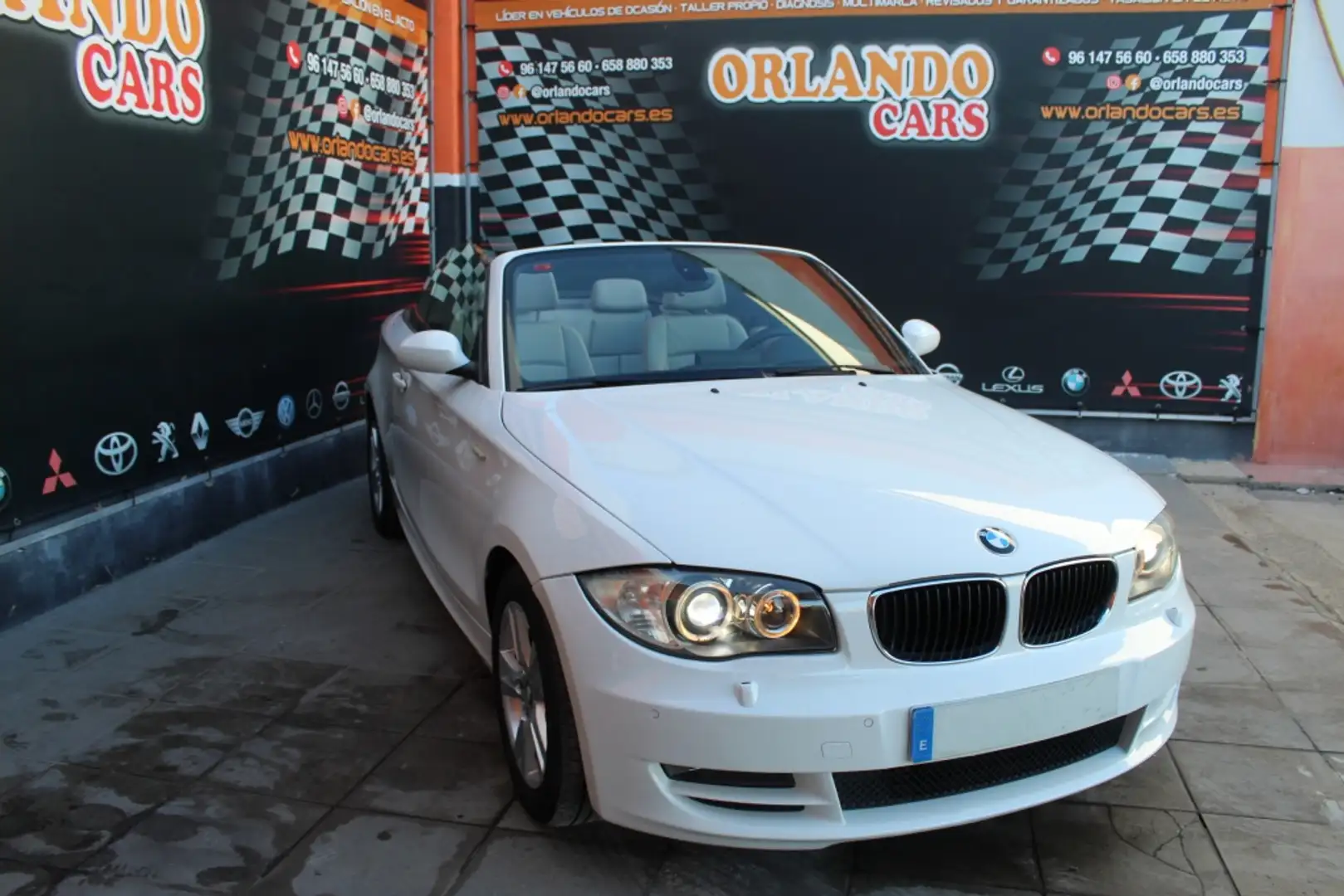 BMW 120 120dA Cabrio Blanco - 2