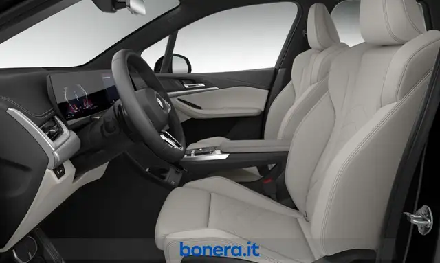 BMW 2 Series view 4