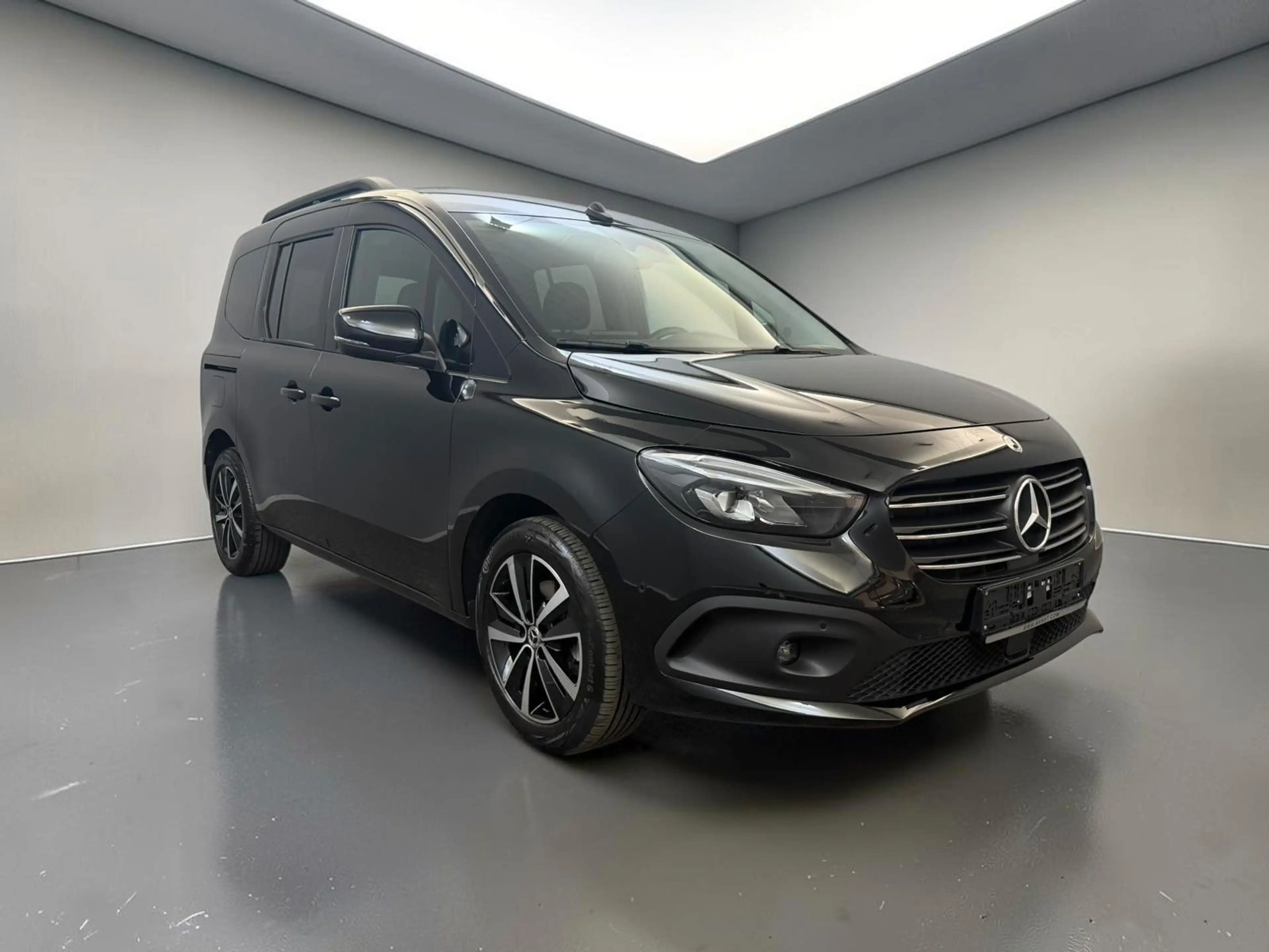 Mercedes-Benz T-Class T 180 Progressive*LED*AHK*NAVI*KAMERA*MBUX*KEY-G — photo 3