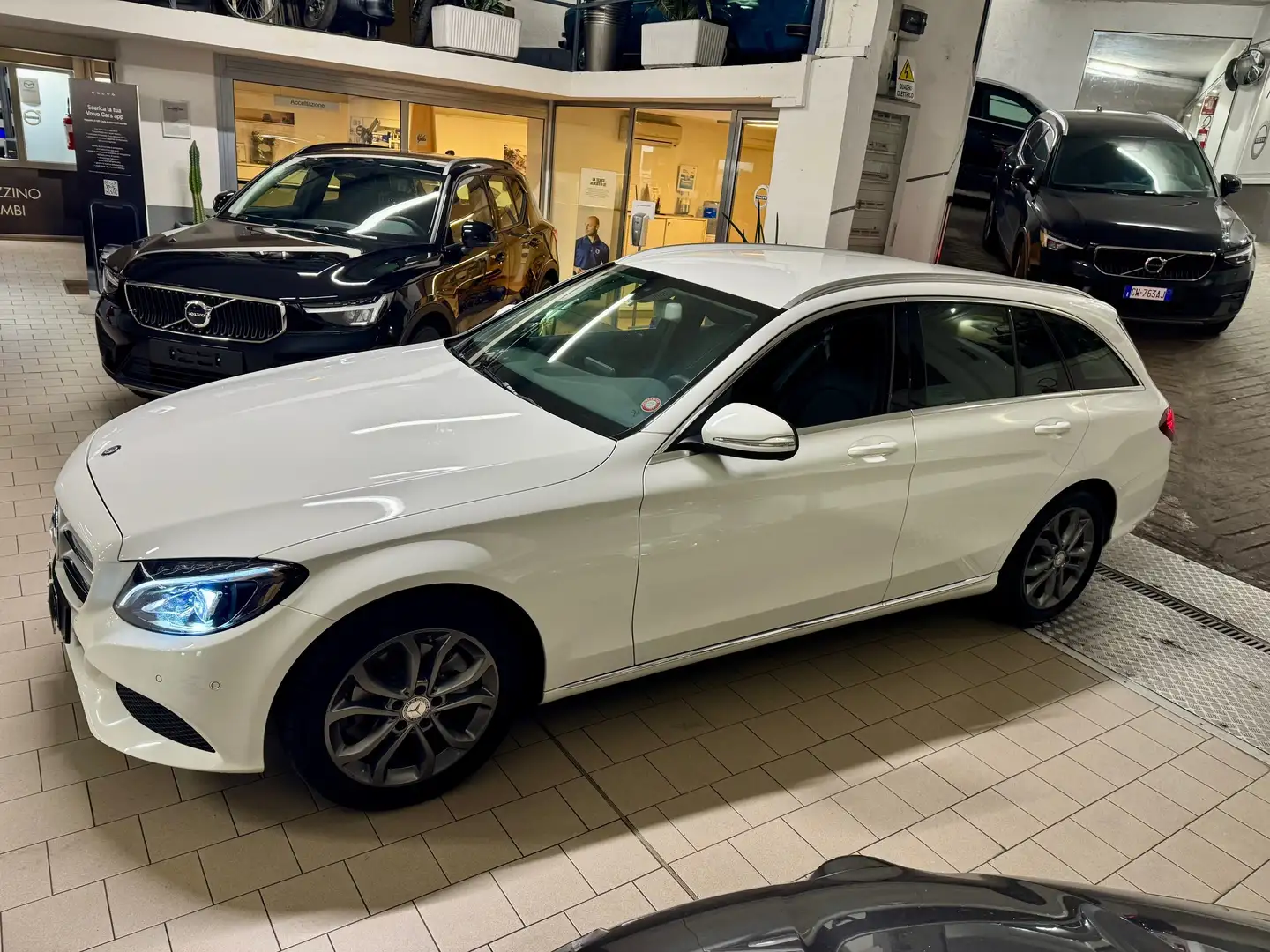 Mercedes-Benz C 200 Classe C-S205 SW SW d (bt) Sport auto Bianco - 1
