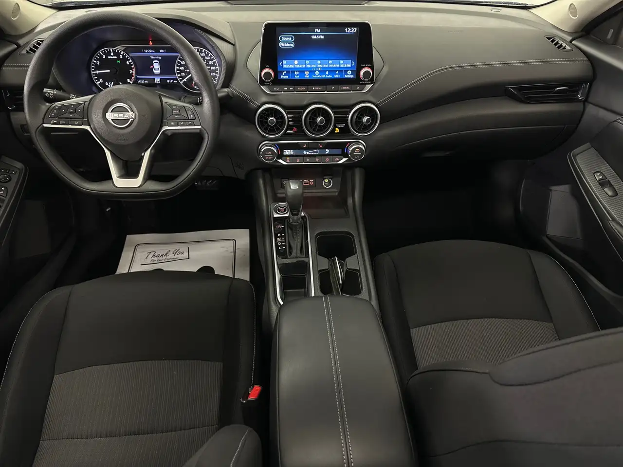 Nissan Sentra снимка Nissan Sentra