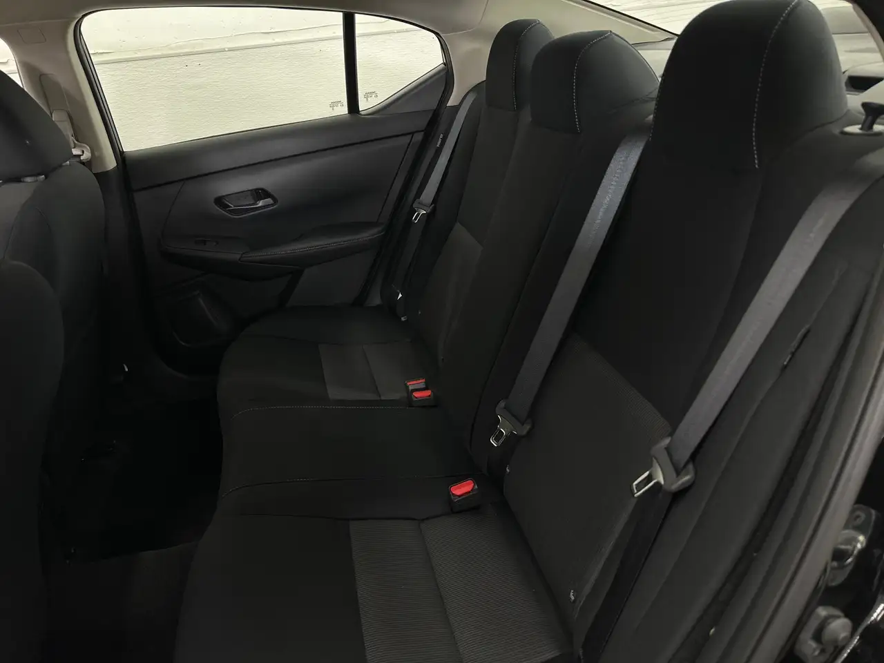 Nissan Sentra снимка Nissan Sentra