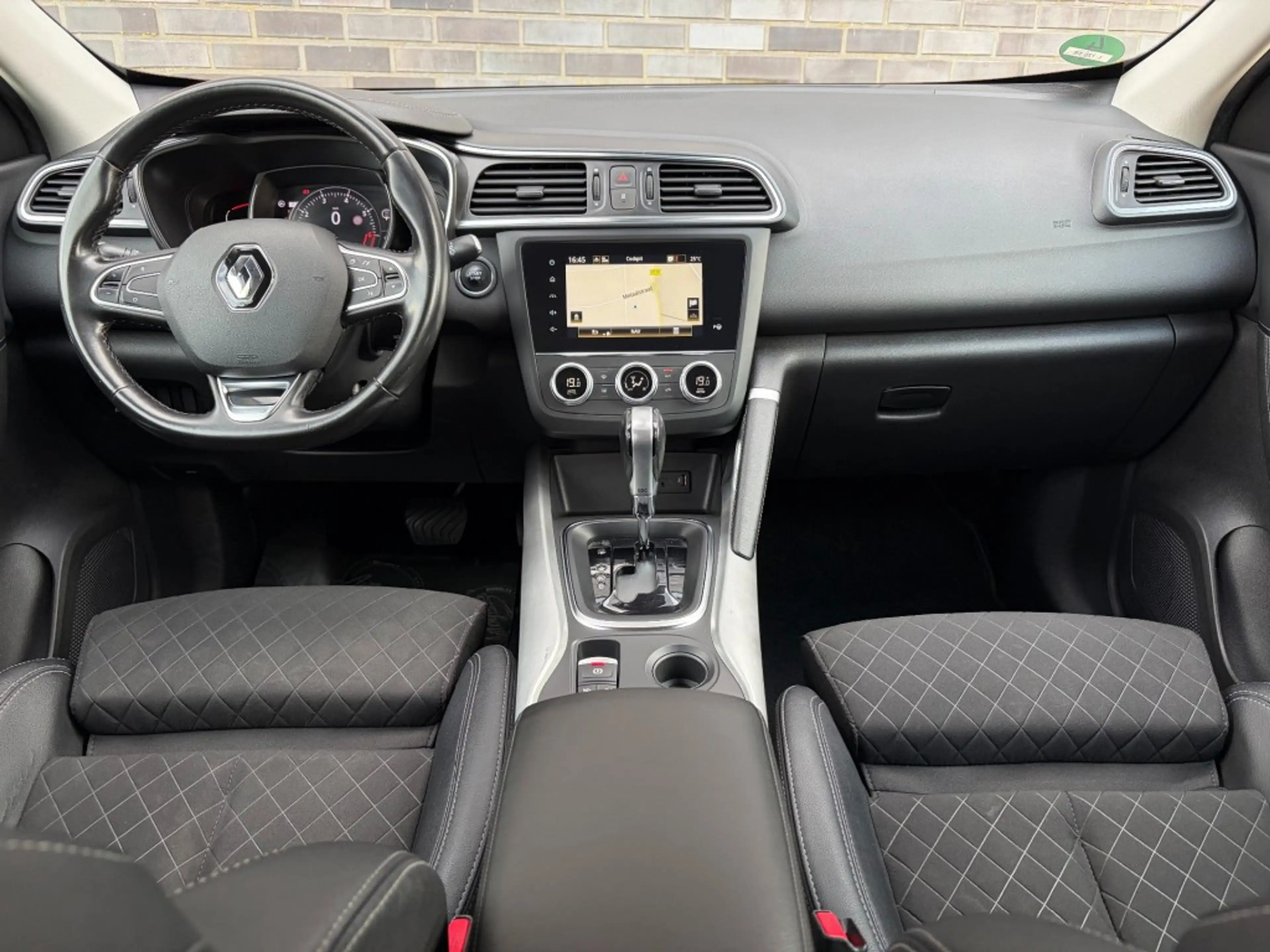 Renault Kadjar 1.3 TCE  NAVI - PANO - TREKH. - CAMERA — photo 6