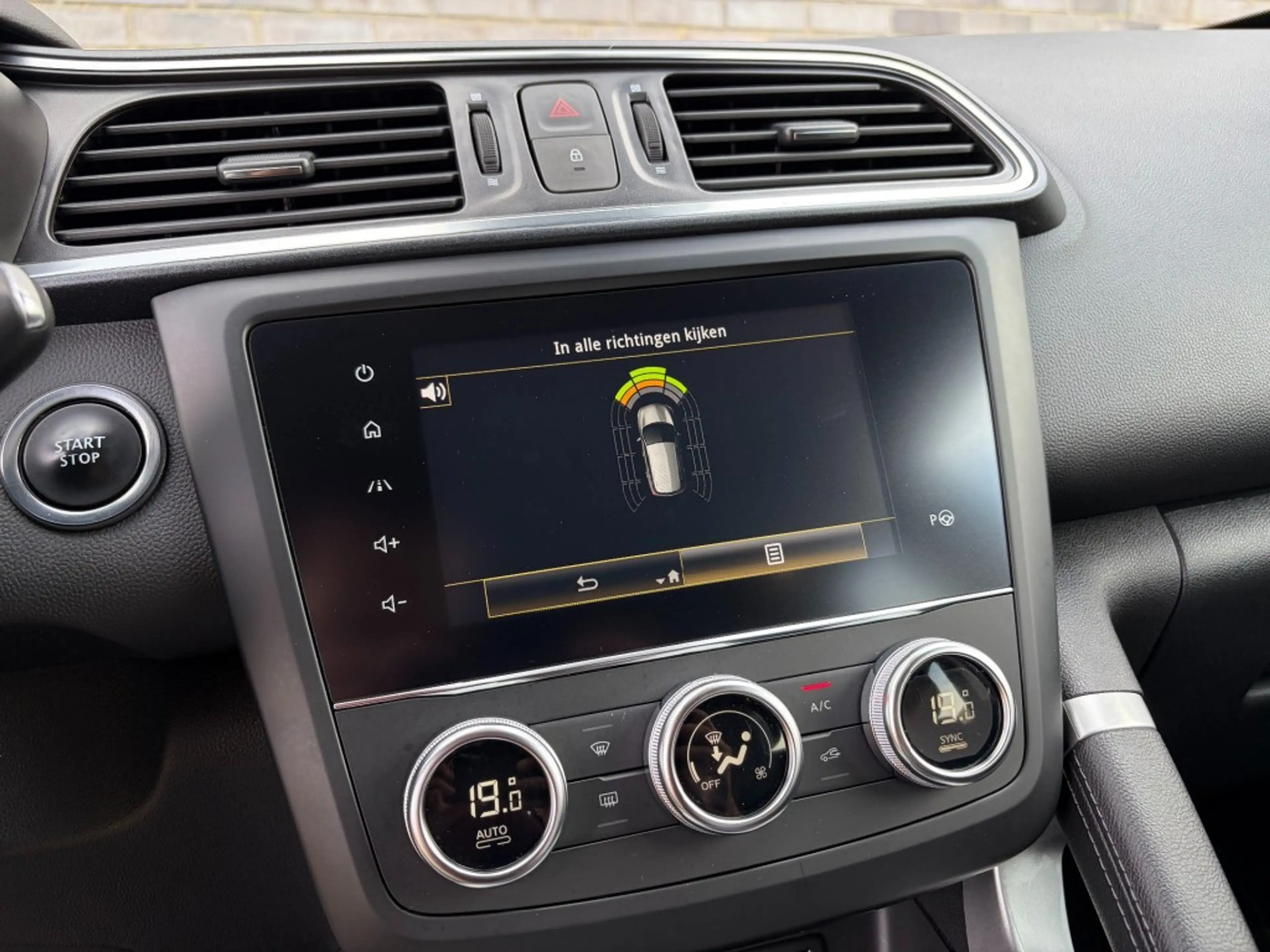 Renault Kadjar 1.3 TCE  NAVI - PANO - TREKH. - CAMERA — photo 22