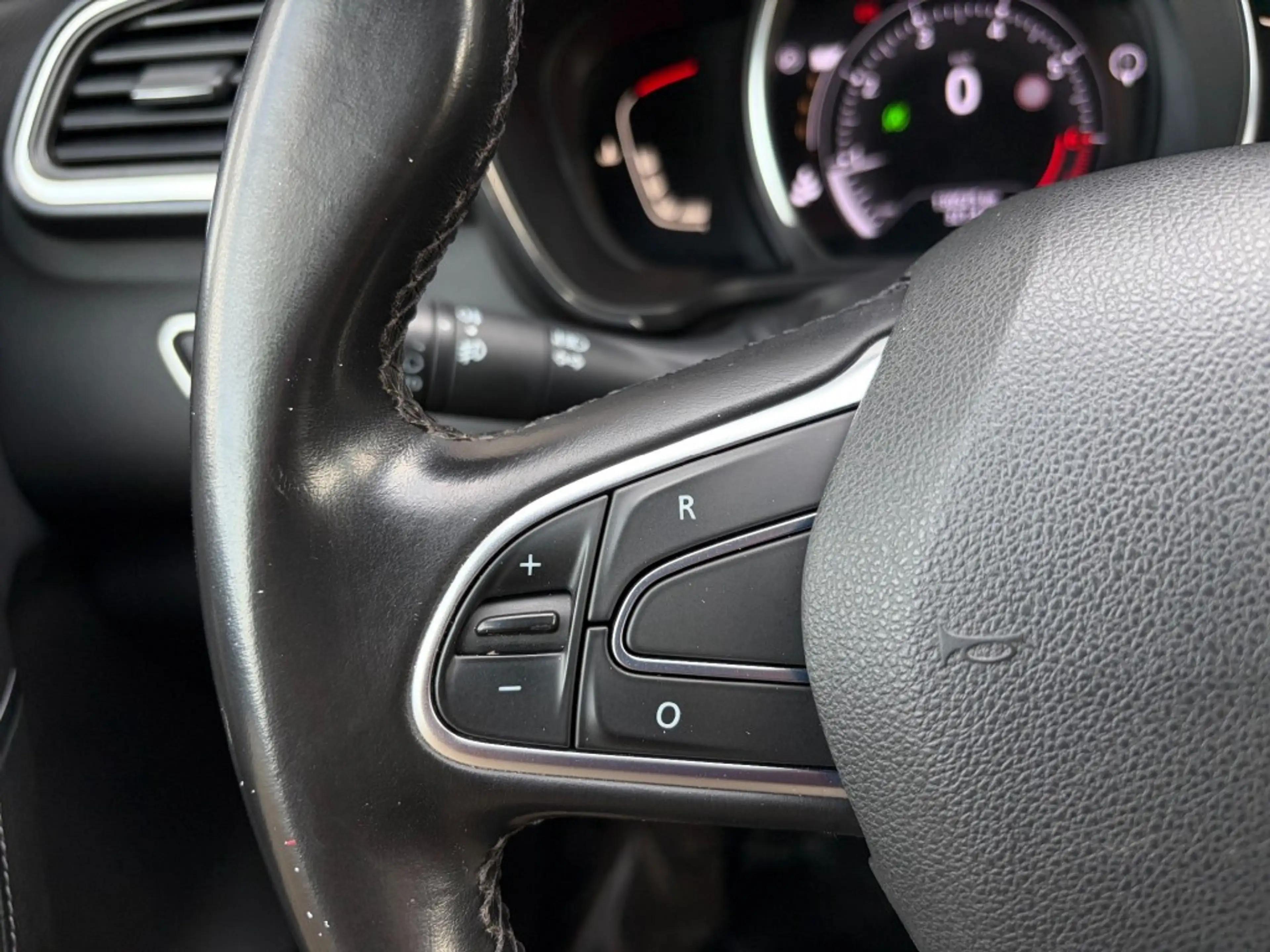 Renault Kadjar 1.3 TCE  NAVI - PANO - TREKH. - CAMERA — photo 16