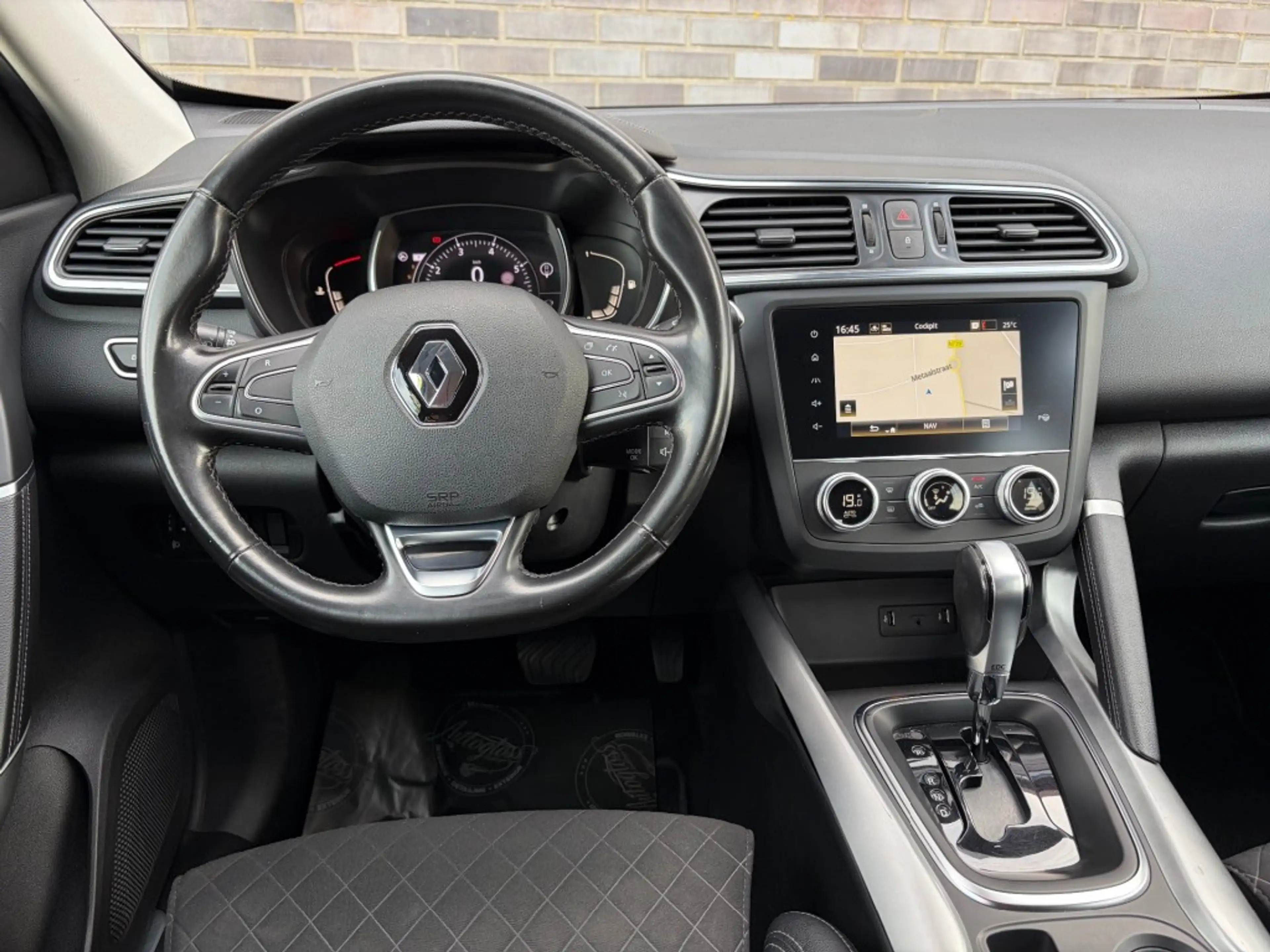 Renault Kadjar 1.3 TCE  NAVI - PANO - TREKH. - CAMERA — photo 7