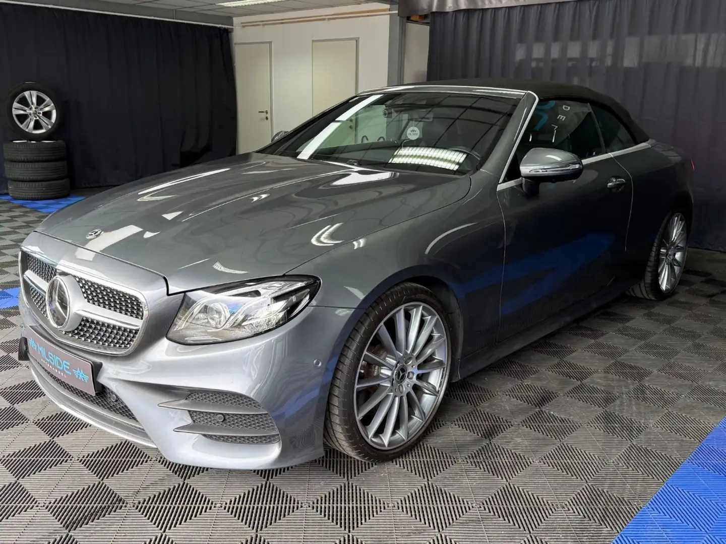Mercedes-Benz E 350 Cabrio E350d AMG Line, Keramikversiegelt Grau - 2
