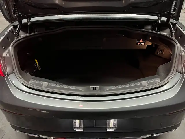 Mercedes-Benz E 350 Cabrio E350d AMG Line, Keramikversiegelt Ansicht 9