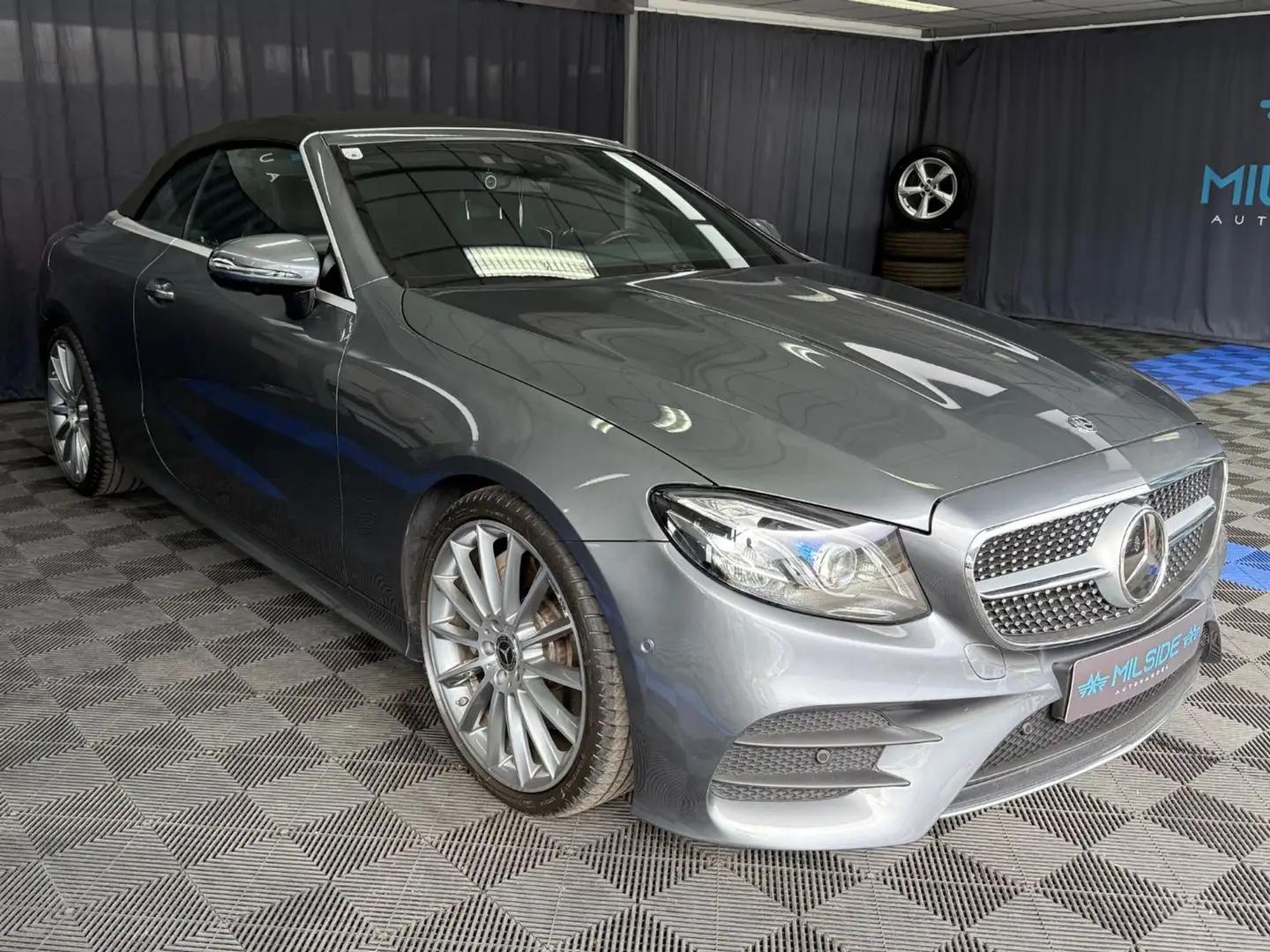 Mercedes-Benz E 350 Cabrio E350d AMG Line, Keramikversiegelt Grau - 1