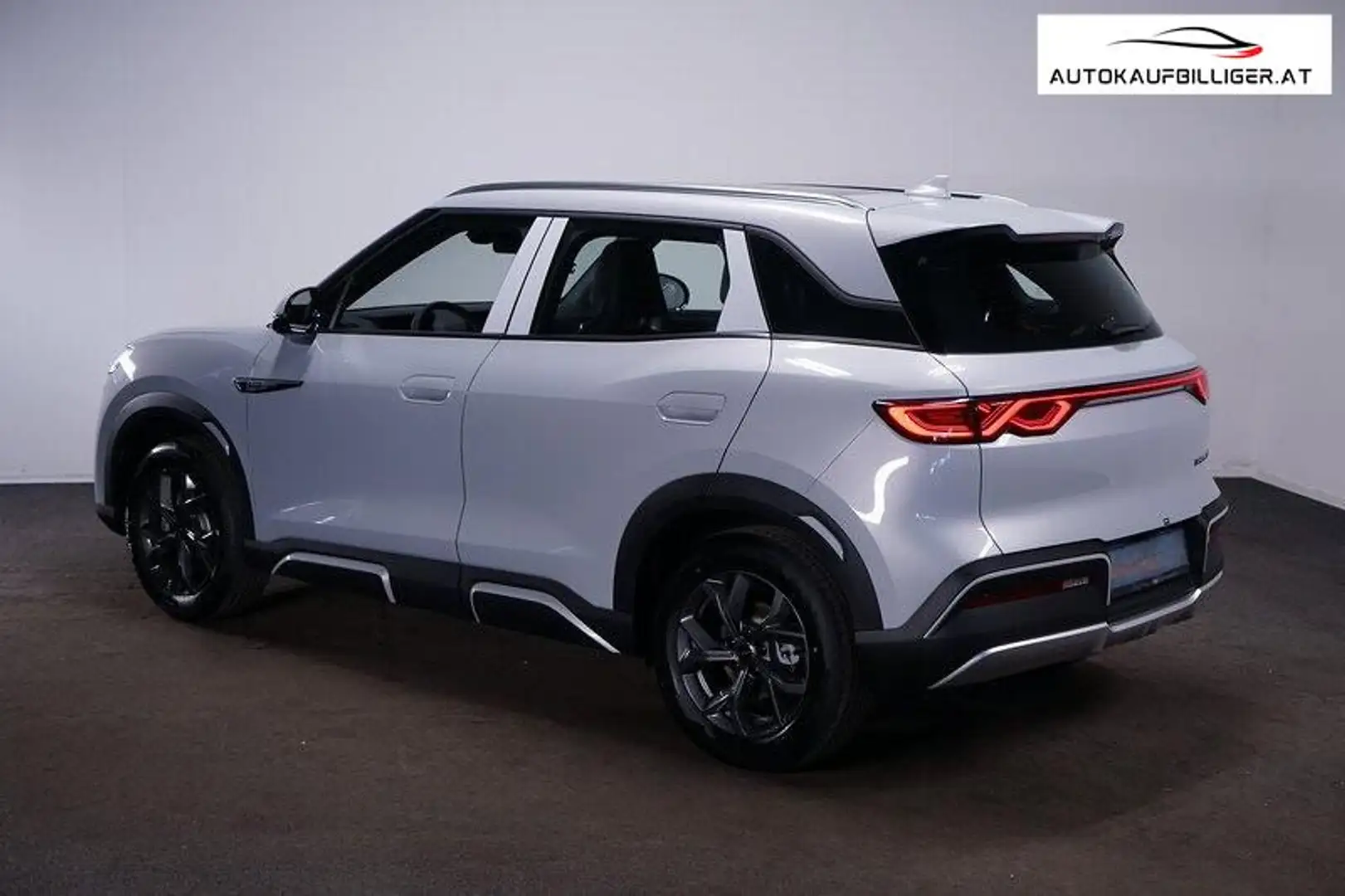 BYD Atto 2 EV Boost 45,12kWh Weiß - 2