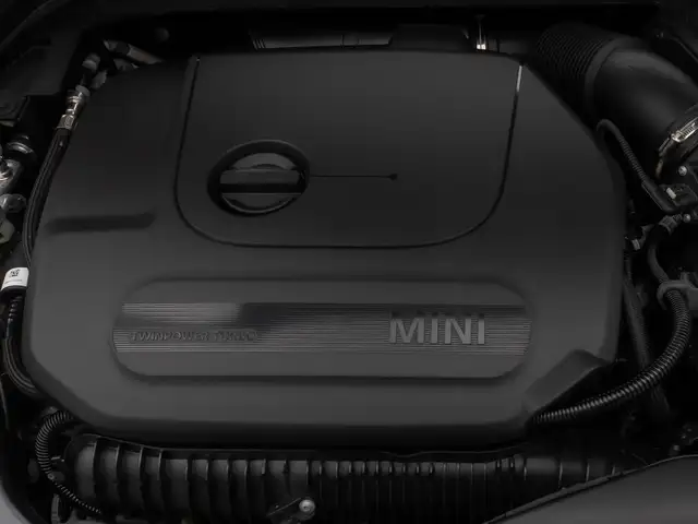 Mini Hatch view 14