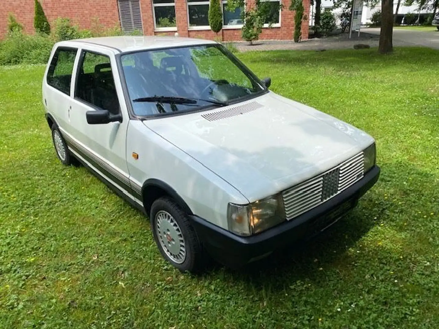 Fiat Uno Turbo i.e. Mk 1, Oldtimer White - 2