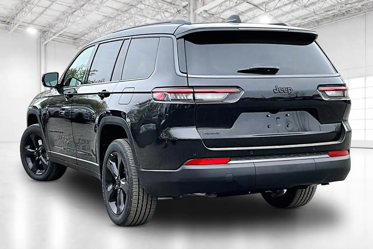 Jeep Grand Cherokee снимка Jeep Grand Cherokee