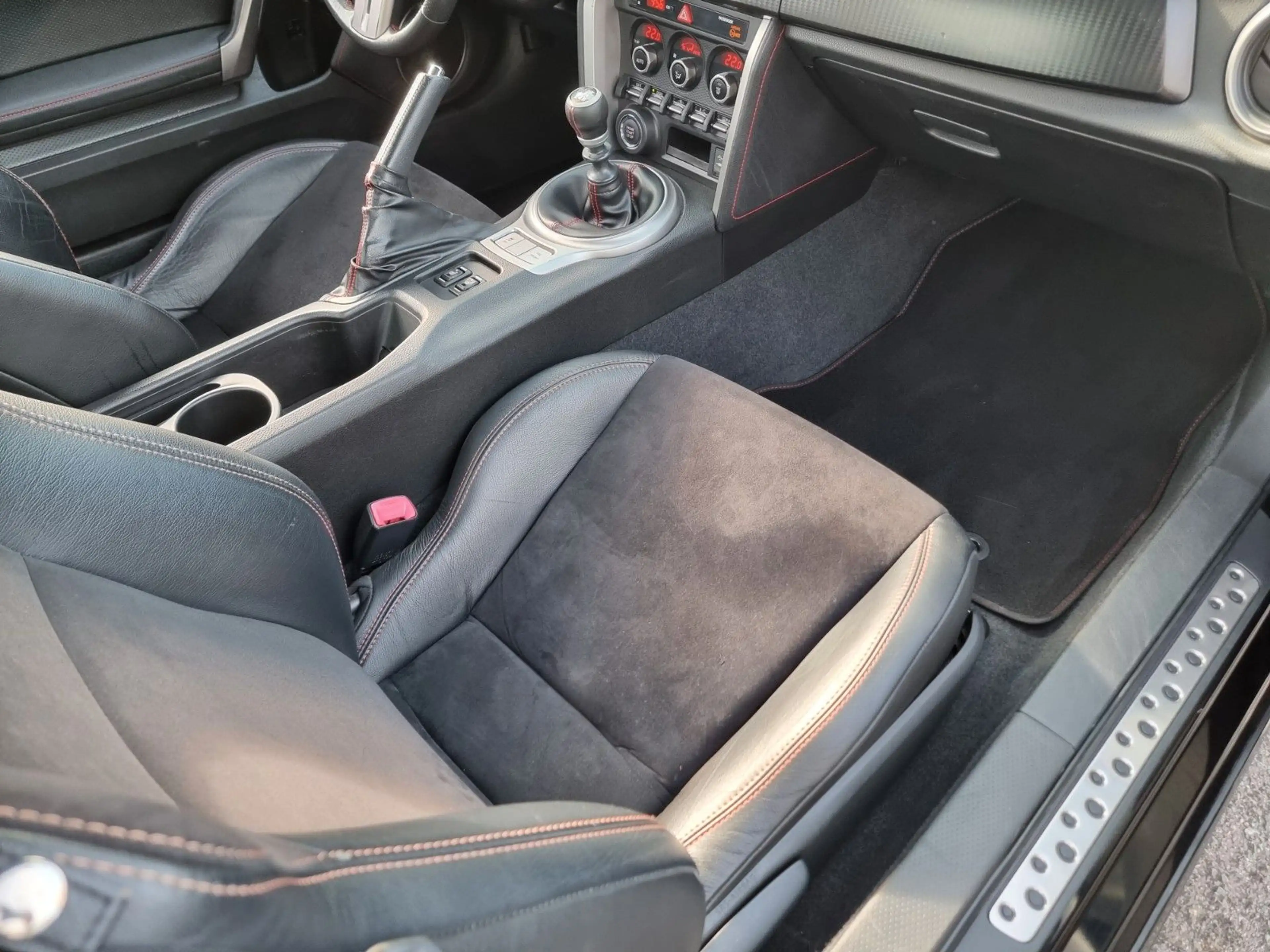 Toyota GT86 TRD Komplettumbau — photo 12
