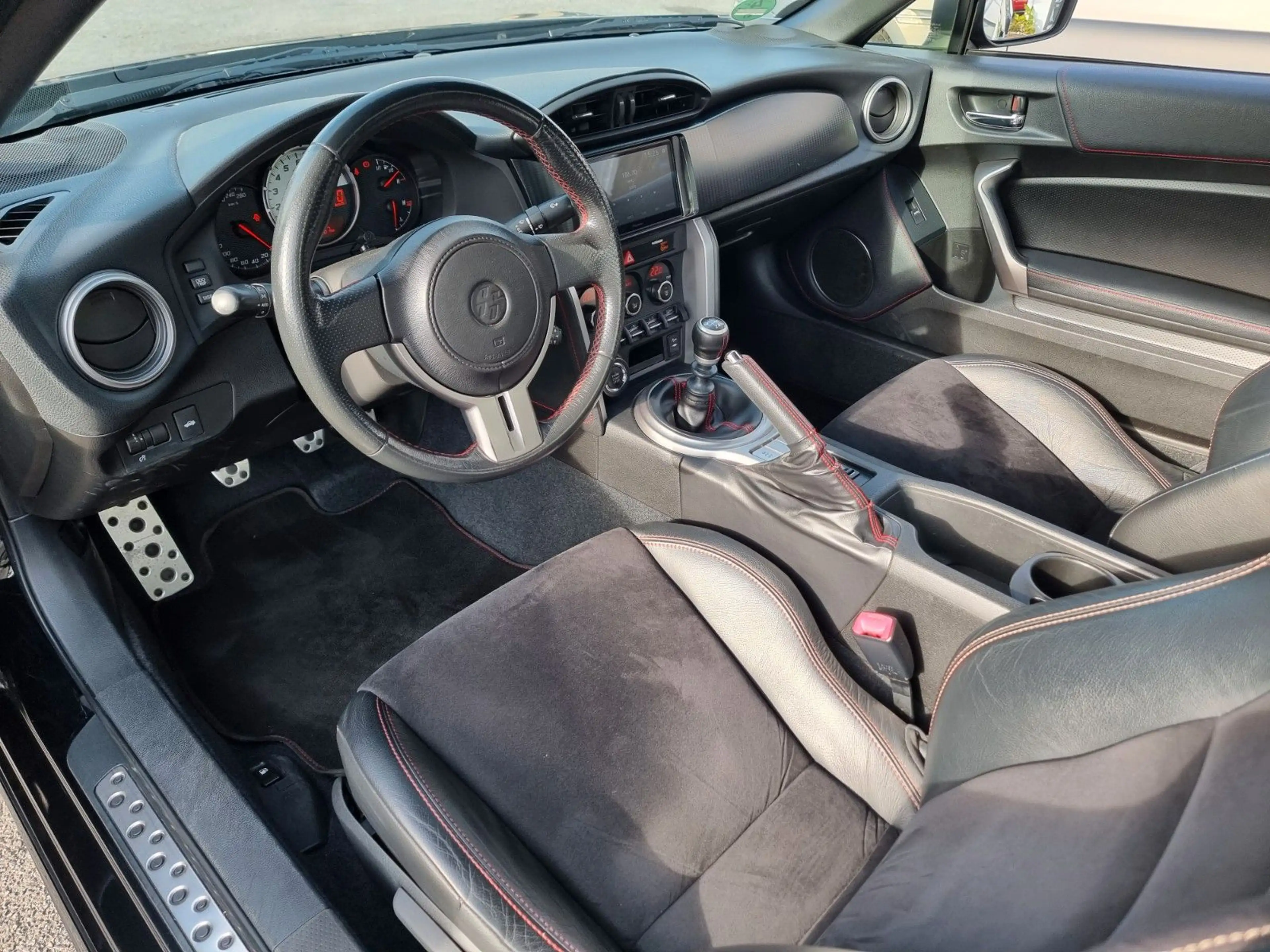 Toyota GT86 TRD Komplettumbau — photo 7