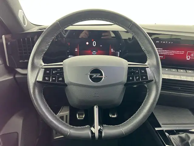 Opel Astra view 15