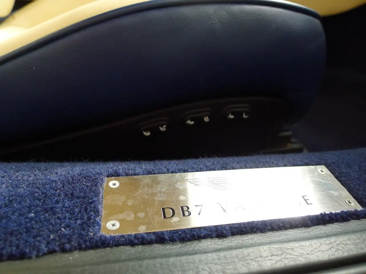 Aston Martin DB7 Vantage V12 Volante 35.000 km, foto 9