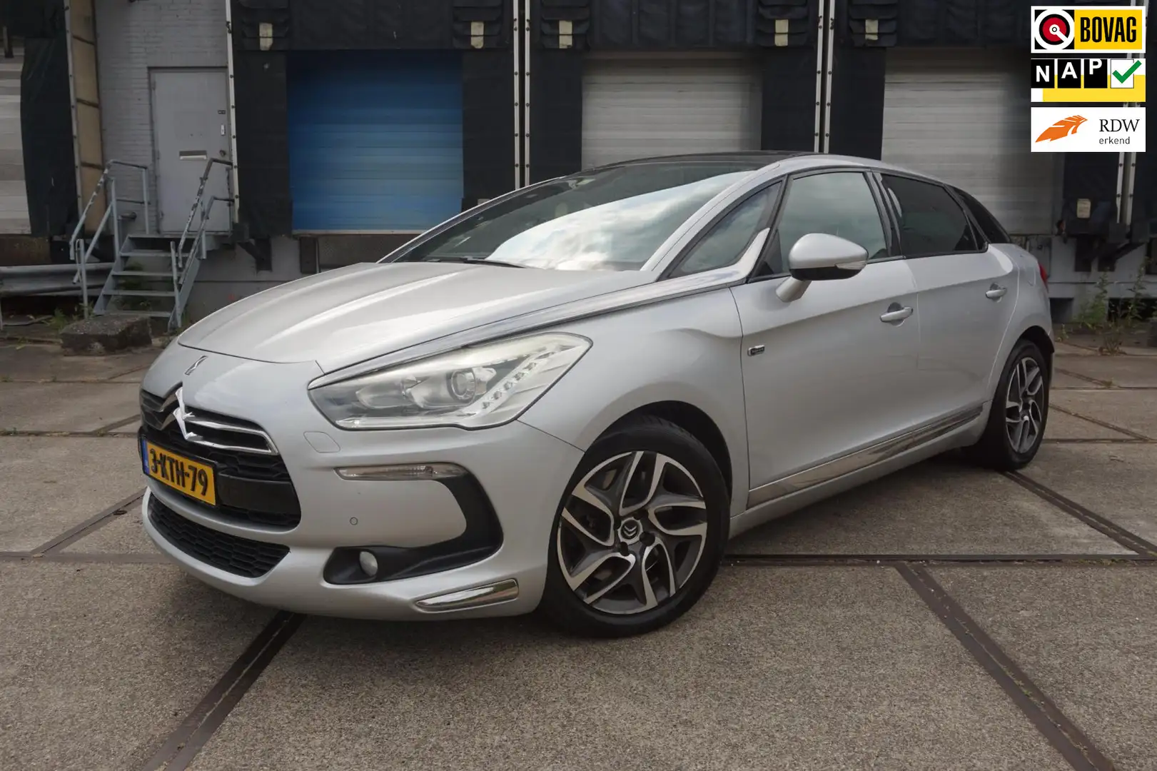 Citroen DS5 2.0 Hybrid4 Business Executive Grijs - 1