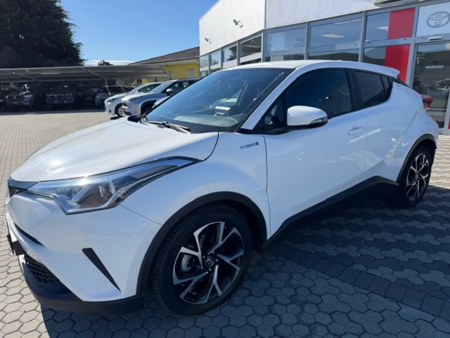 Toyota C-HR C-HR 1.8h Trend 2wd e-cvt Weiß - 2