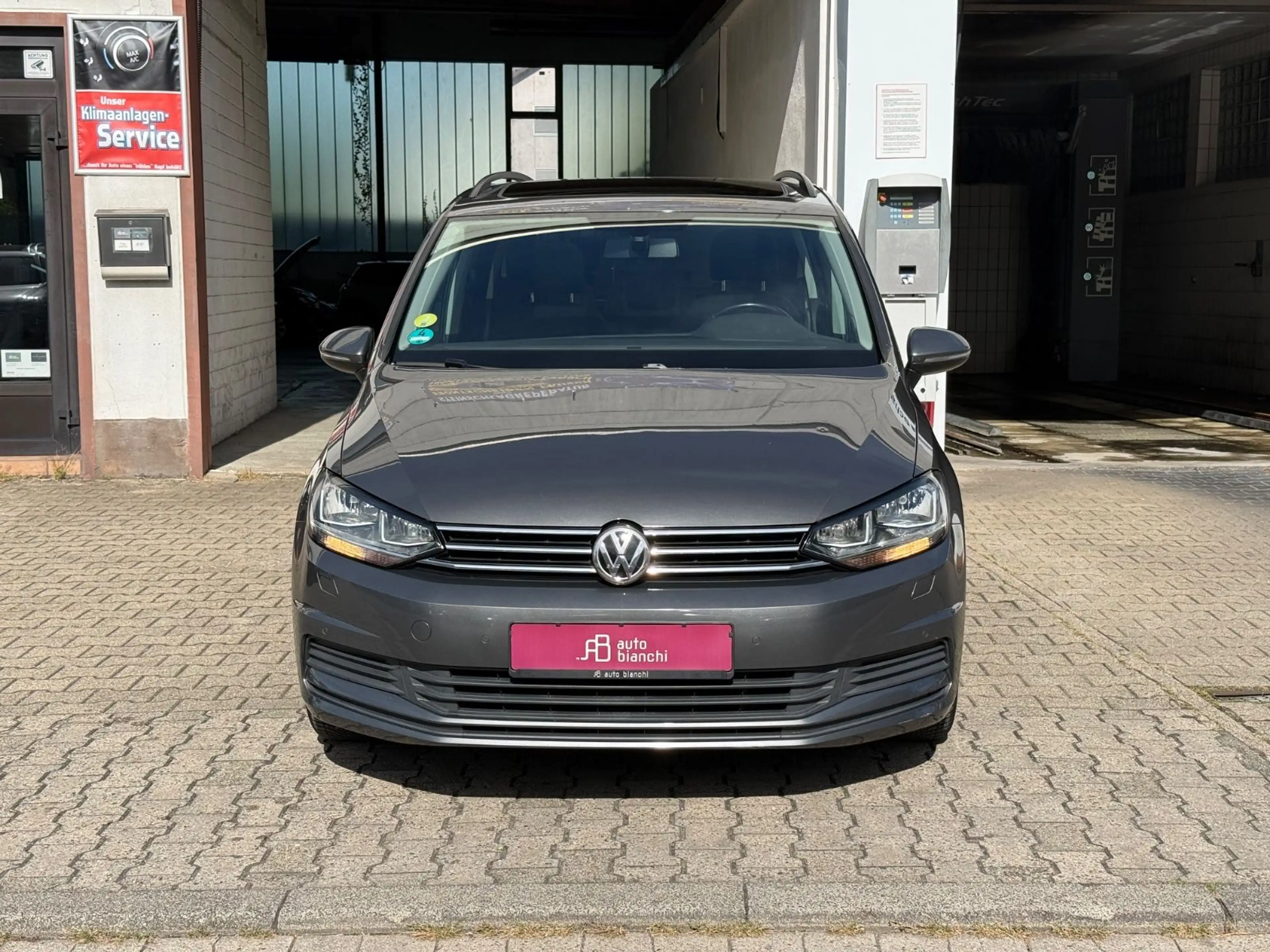 Volkswagen Touran Comfortline 2.0TDI DSG | 7-Sitzer | Pano — photo 2