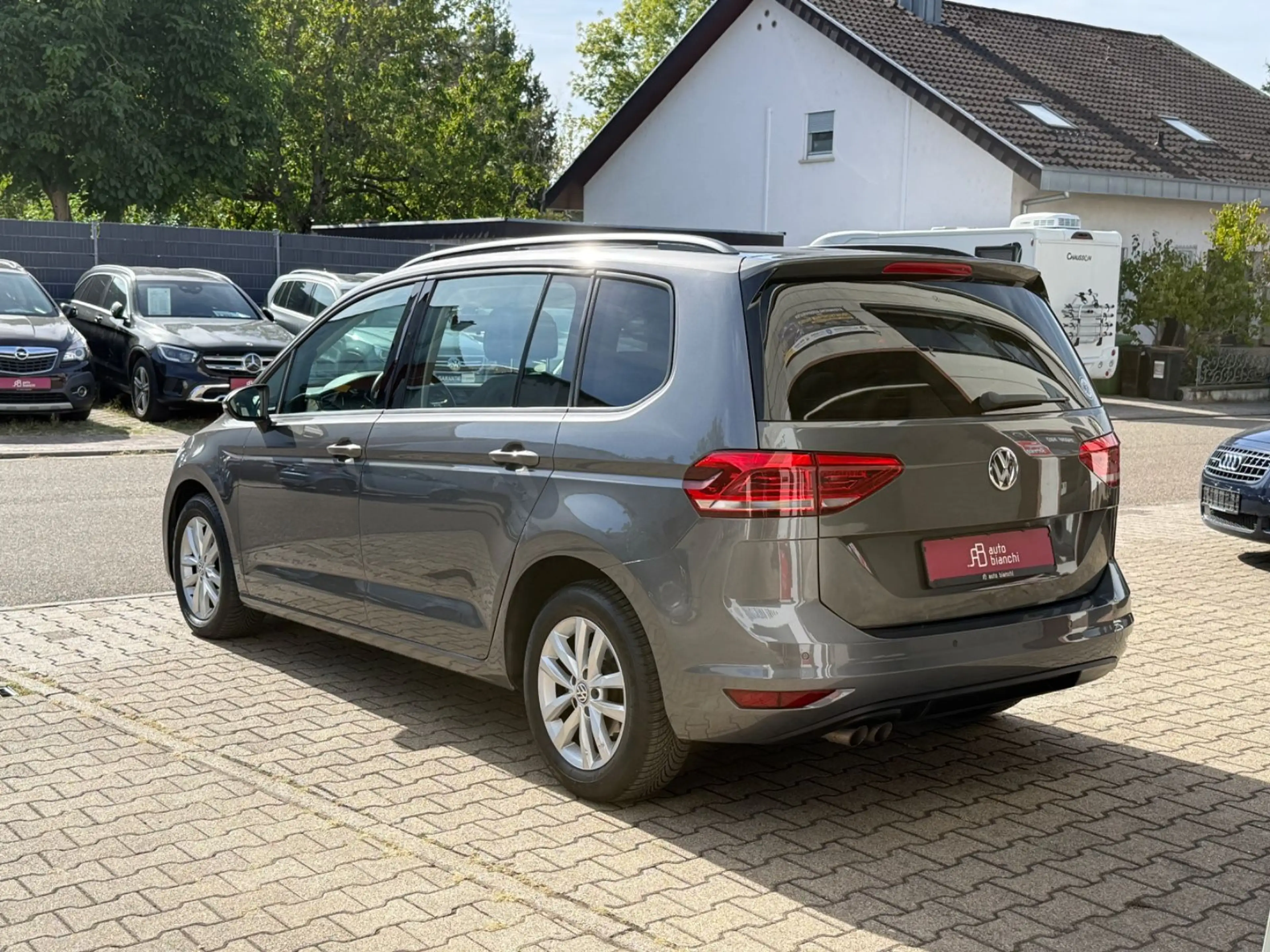 Volkswagen Touran Comfortline 2.0TDI DSG | 7-Sitzer | Pano — photo 7