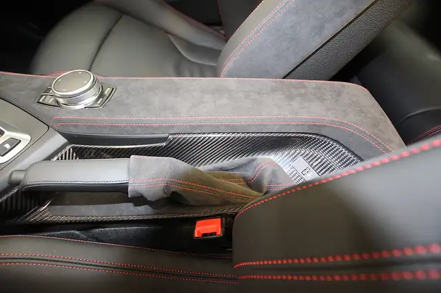 BMW M2 CS Keramikbremsen-Ö-Auto-1. Besitz-Vollausstattung Ansicht 30