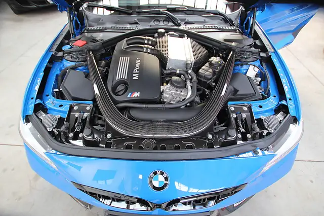 BMW M2 CS Keramikbremsen-Ö-Auto-1. Besitz-Vollausstattung Ansicht 35