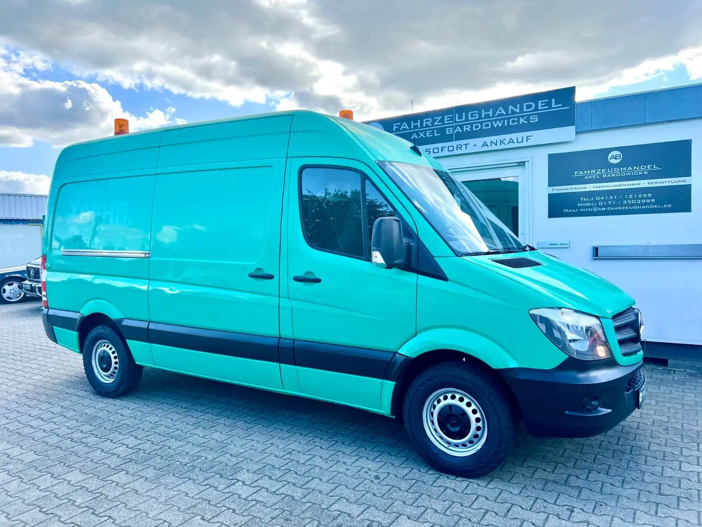 Mercedes-Benz Sprinter 216 CDI L2/H2 AHK / Standh. Vert - 1