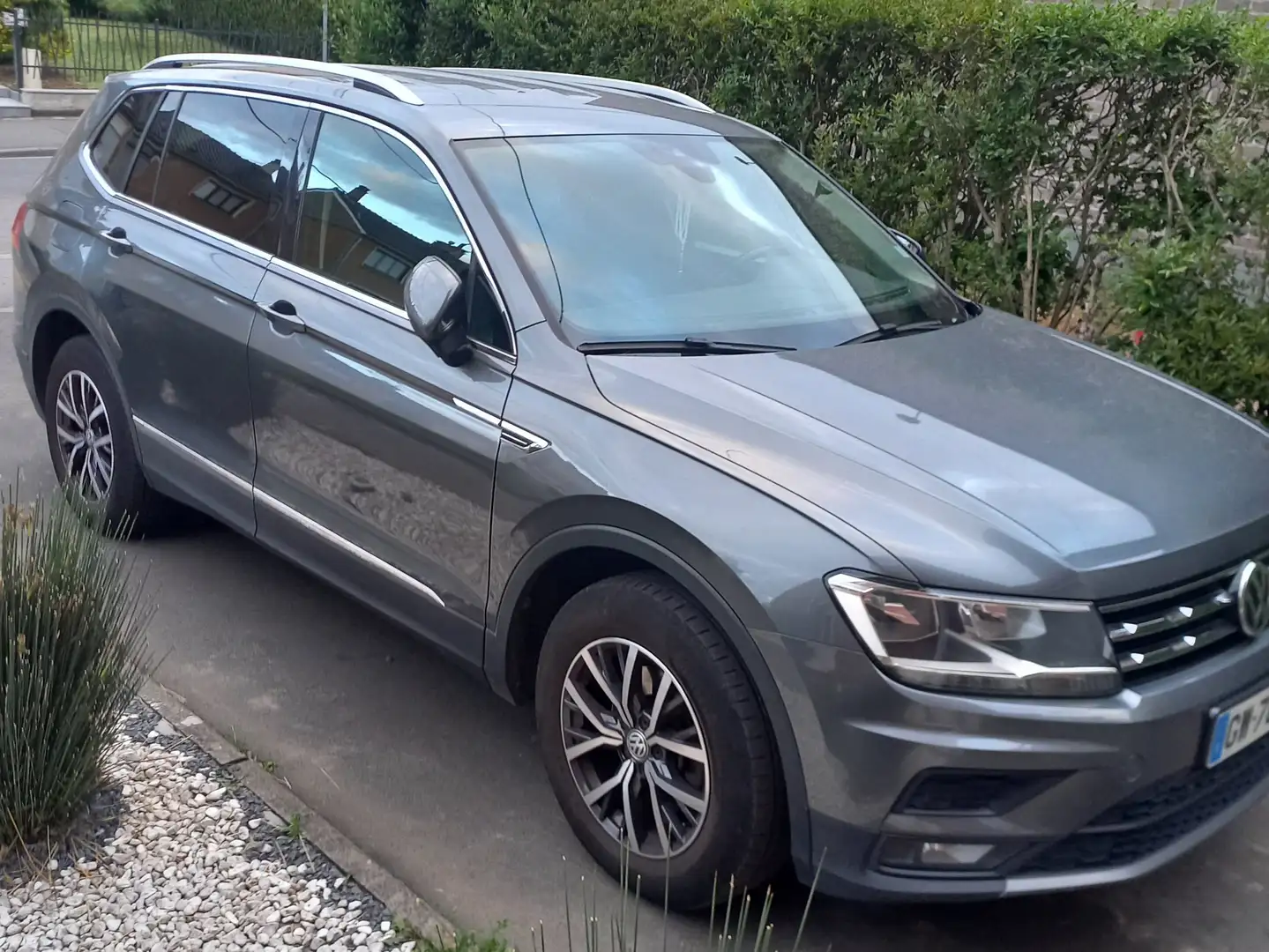 Volkswagen Tiguan Allspace Gris - 1