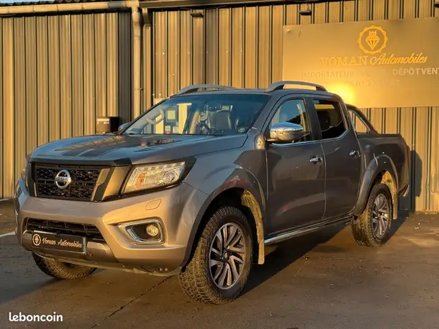 Nissan Navara 2.3 dCi 190 Double Cab 4WD Premium Edition 242-250 Limited pick-up