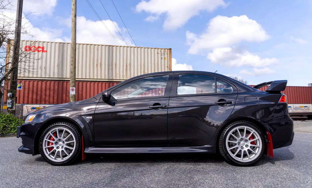 Mitsubishi Lancer снимка Mitsubishi Lancer