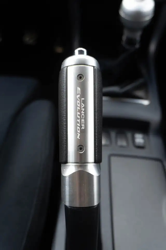 Mitsubishi Lancer снимка Mitsubishi Lancer