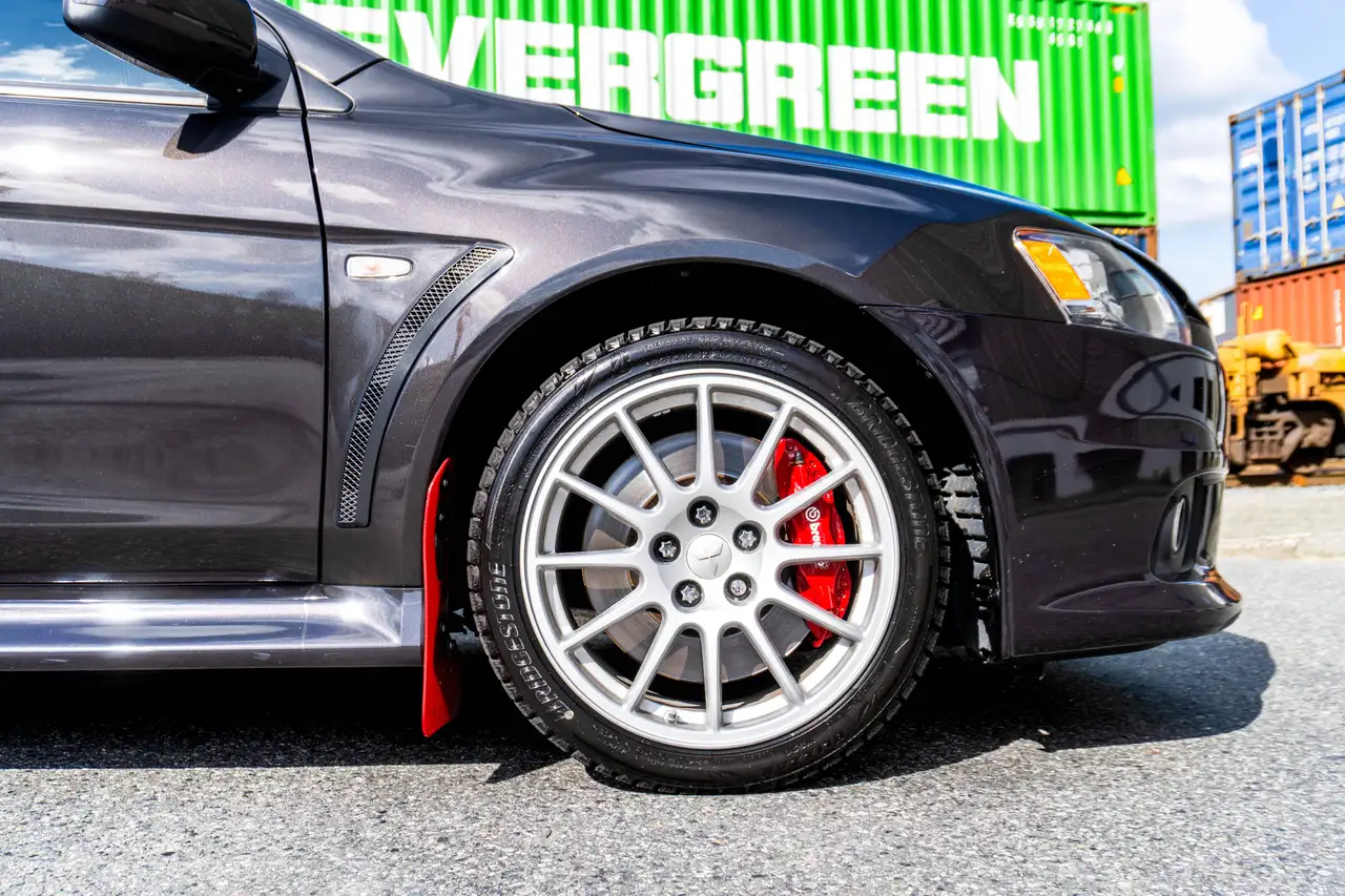Mitsubishi Lancer снимка Mitsubishi Lancer