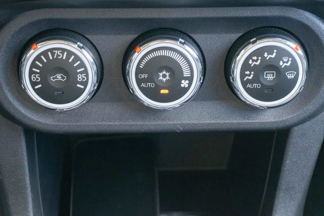 Mitsubishi Lancer снимка Mitsubishi Lancer